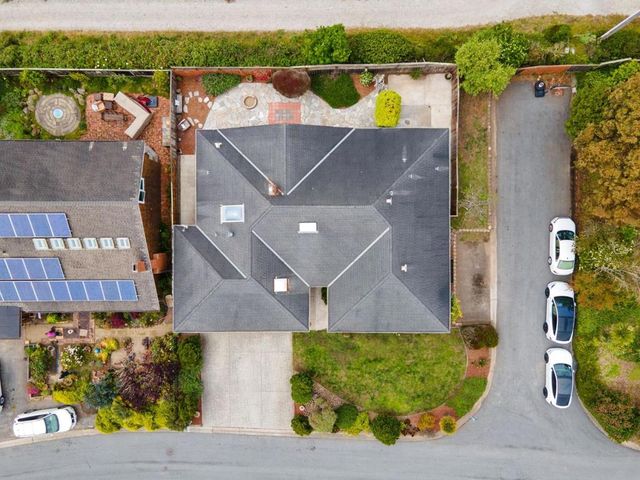2060 Touraine Lane, Half Moon Bay, CA 94019
