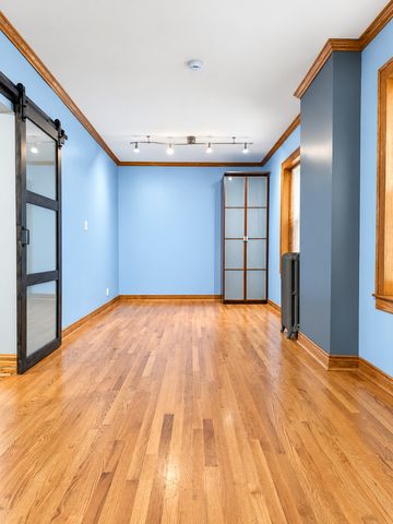 3620 N WHIPPLE Street, Chicago, IL 60618