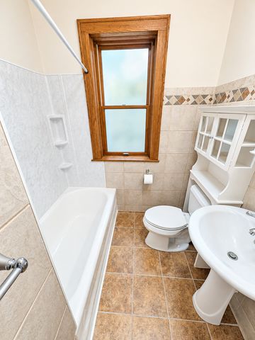 3620 N WHIPPLE Street, Chicago, IL 60618