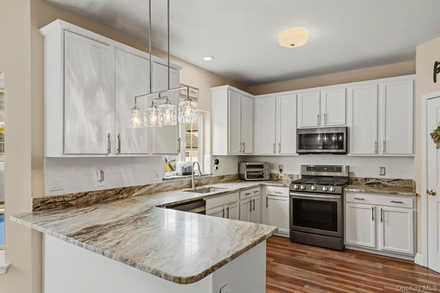 2726 Colonial Drive, New Windsor, NY 12553