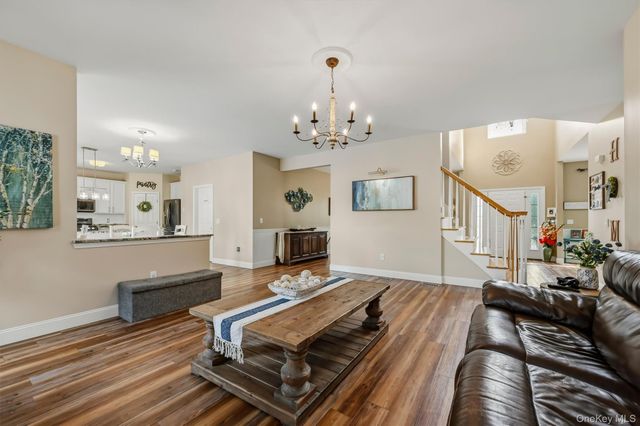 2726 Colonial Drive, New Windsor, NY 12553