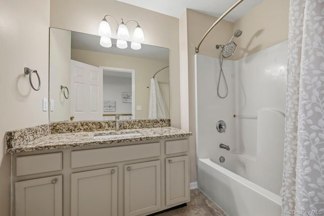 2726 Colonial Drive, New Windsor, NY 12553