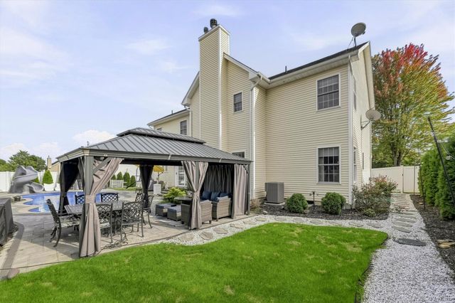 2726 Colonial Drive, New Windsor, NY 12553