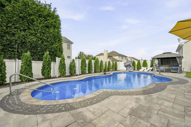 2726 Colonial Drive, New Windsor, NY 12553