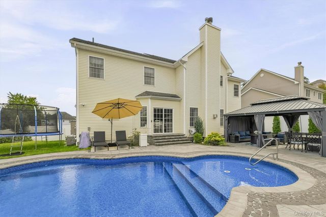 2726 Colonial Drive, New Windsor, NY 12553