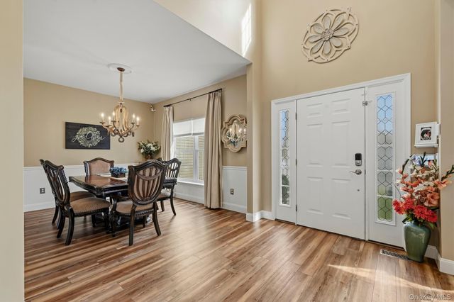 2726 Colonial Drive, New Windsor, NY 12553