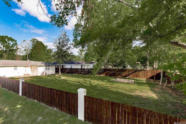 11502 Nimitz St, Baton Rouge, LA 70811