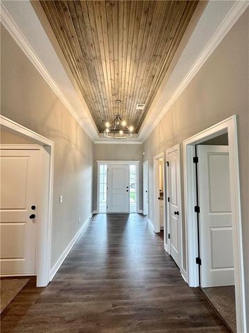 11805 E Ridgeview Court, Peculiar, MO 64078