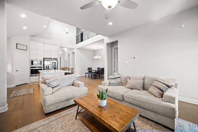 225 Lariat Trail, Waxahachie, TX 75165