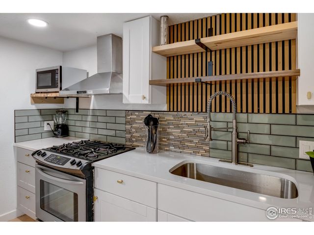 221 W 57th St B67, Loveland, CO 80538