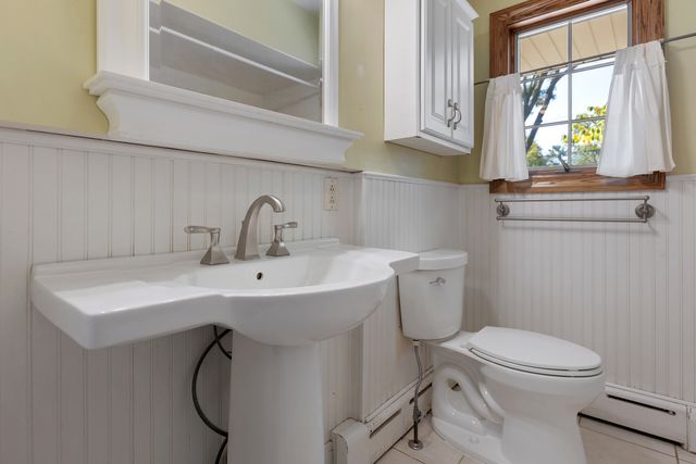 240 Scott Avenue, Glen Ellyn, IL 60137