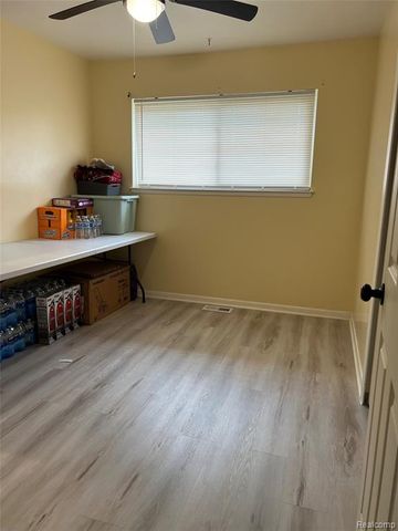 27580 Jean Road, Warren, MI 48093
