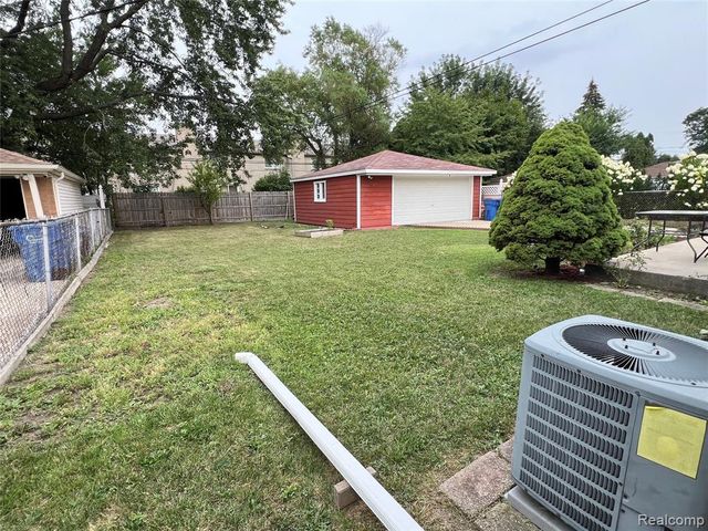 27580 Jean Road, Warren, MI 48093