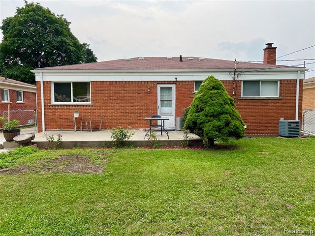27580 Jean Road, Warren, MI 48093