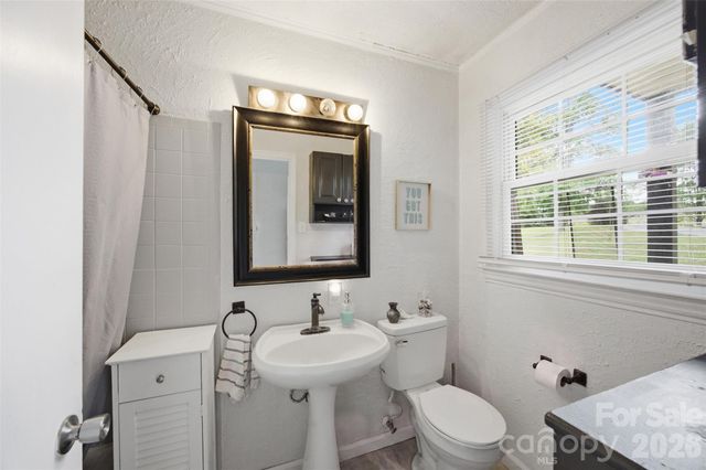 146 Duck Cove Road, Belmont, NC 28012