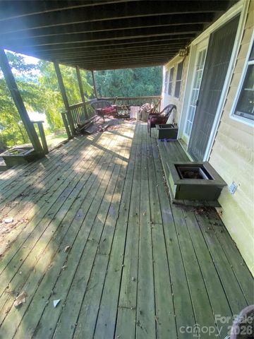 146 Duck Cove Road, Belmont, NC 28012