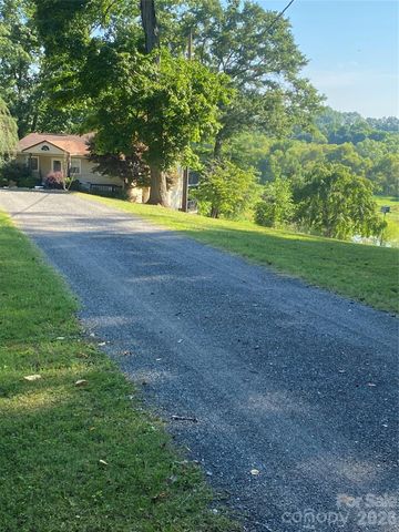 146 Duck Cove Road, Belmont, NC 28012