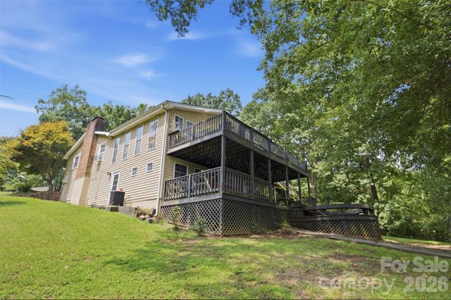 146 Duck Cove Road, Belmont, NC 28012