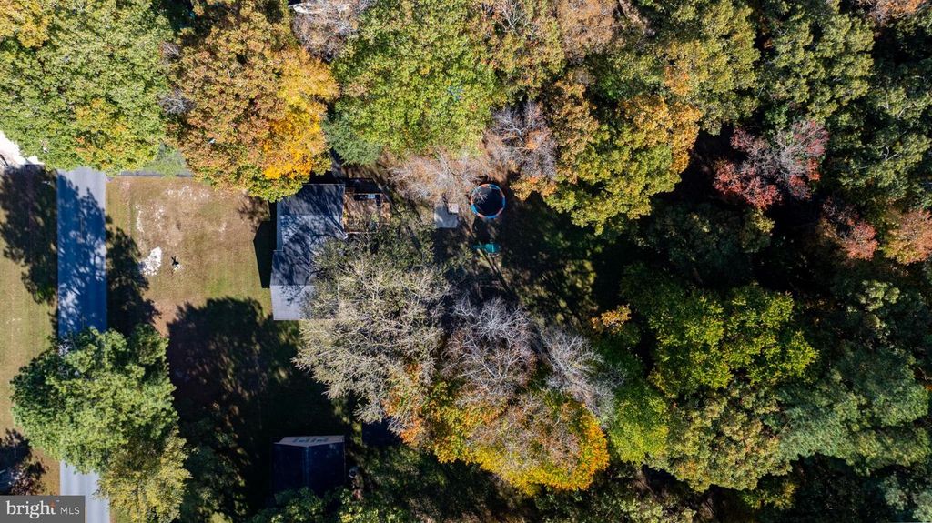 Image 19 of property listing at 28425 ADKINS RD, Salisbury, MD 21801