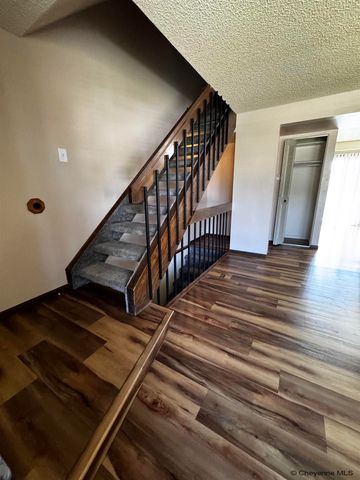 2627 SAGEBRUSH AVE, Cheyenne, WY 82009