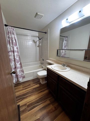 2627 SAGEBRUSH AVE, Cheyenne, WY 82009
