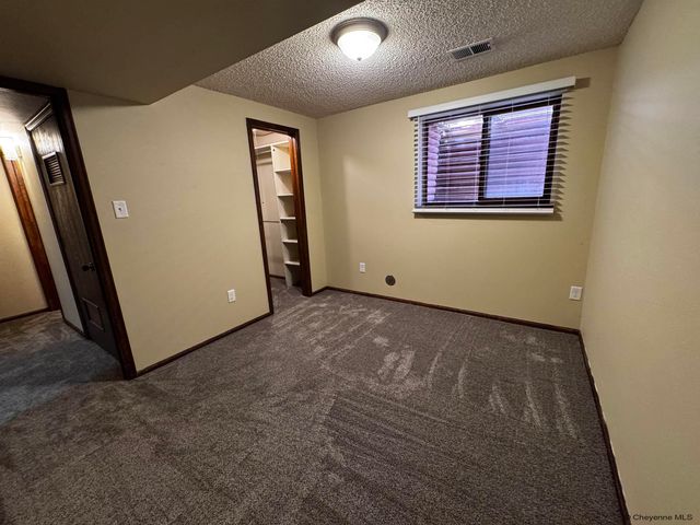 2627 SAGEBRUSH AVE, Cheyenne, WY 82009