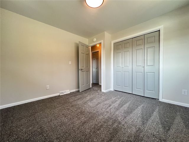 2017 S Pittsburgh St, South Connellsville, PA 15425