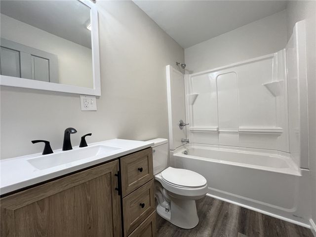 2017 S Pittsburgh St, South Connellsville, PA 15425