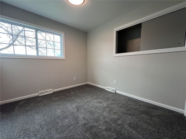 2017 S Pittsburgh St, South Connellsville, PA 15425