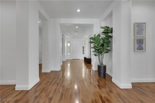 2460 Chateau Napoleon Drive, Henderson, NV 89044