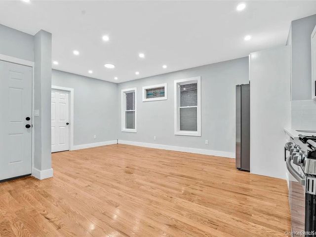 1462 New York Avenue, Brooklyn, NY 11210
