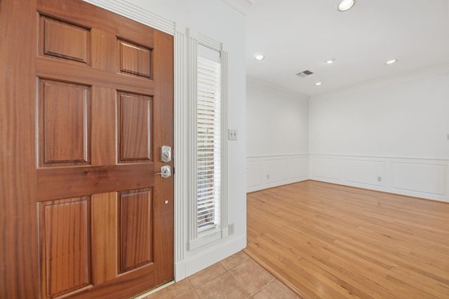 2104 Creekwood Lane, Brenham, TX 77833