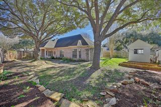 2104 Creekwood Lane, Brenham, TX 77833