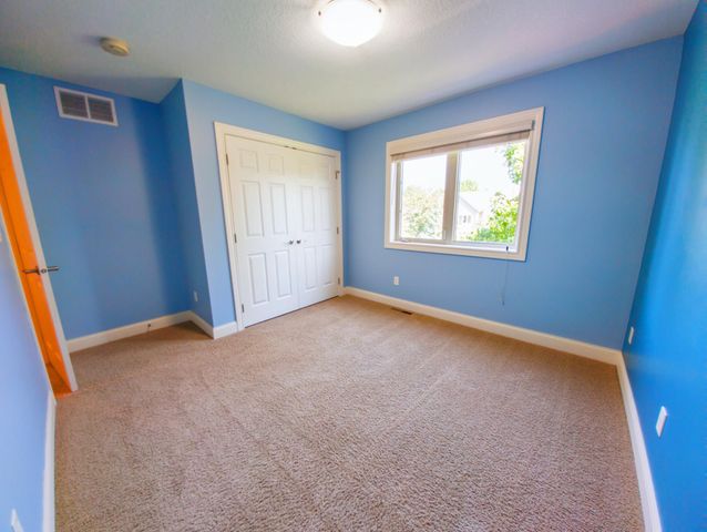 3411 Tralee Lane NE, Rochester, MN 55906