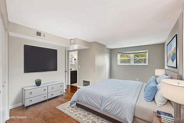 2270 Madison Road, Cincinnati, OH 45208