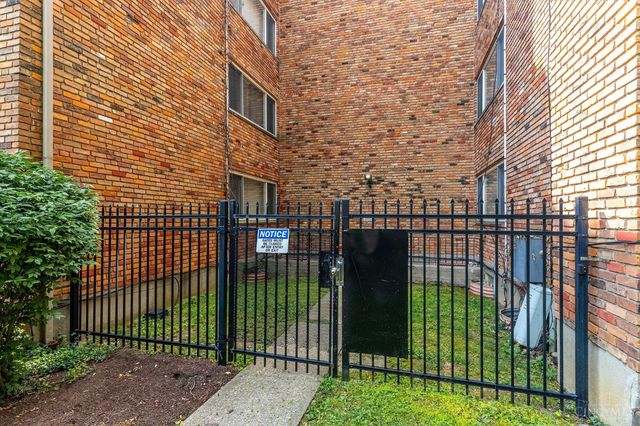 2270 Madison Road, Cincinnati, OH 45208