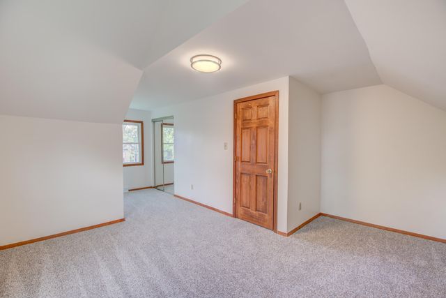 2611 Crowsnest Drive, Hobart, IN 46342