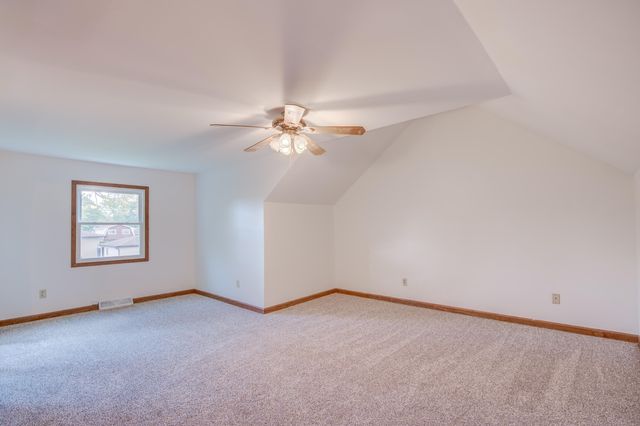 2611 Crowsnest Drive, Hobart, IN 46342