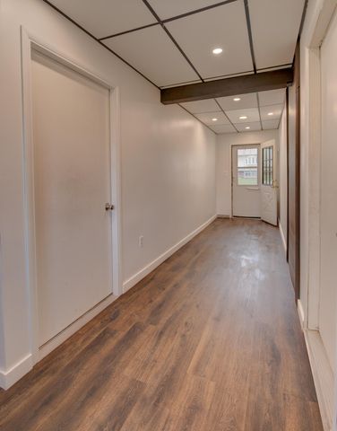 2611 Crowsnest Drive, Hobart, IN 46342