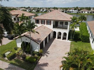 3696 NW 82nd Dr, Cooper City, FL 33024