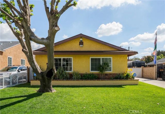 232 N Aspan, Azusa, CA 91702