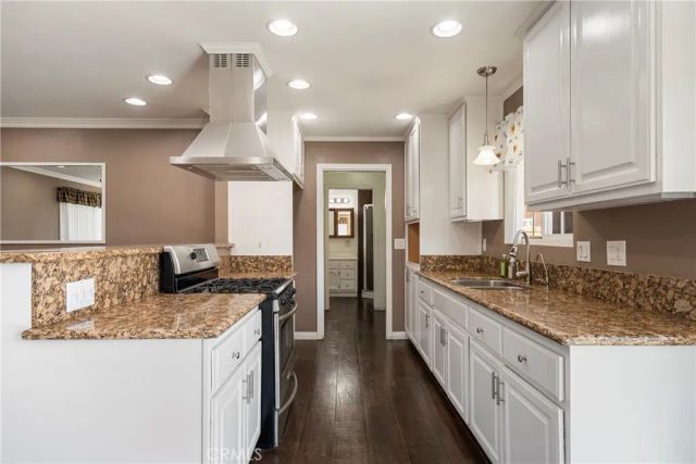 232 N Aspan, Azusa, CA 91702