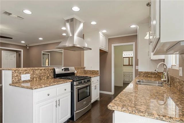 232 N Aspan, Azusa, CA 91702