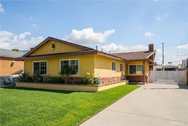 232 N Aspan, Azusa, CA 91702