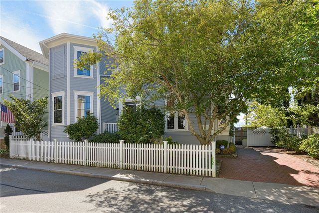 83 John Street, Newport, RI 02840