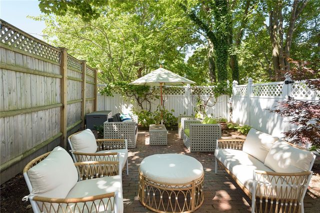 83 John Street, Newport, RI 02840