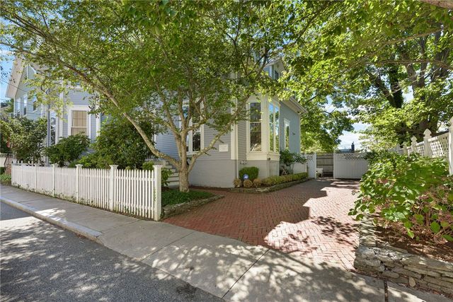 83 John Street, Newport, RI 02840