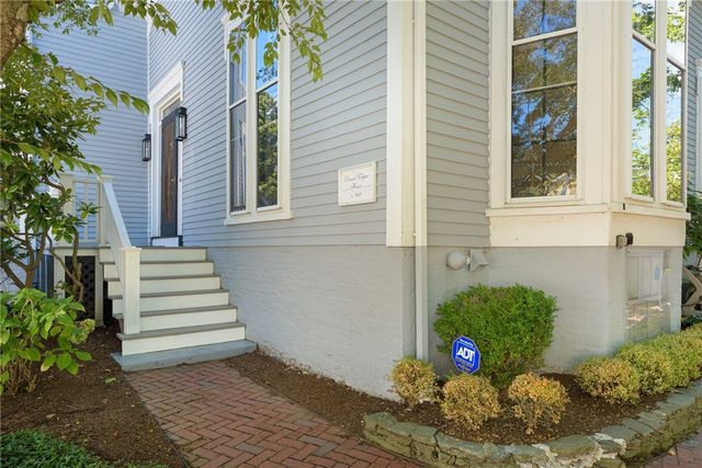 83 John Street, Newport, RI 02840