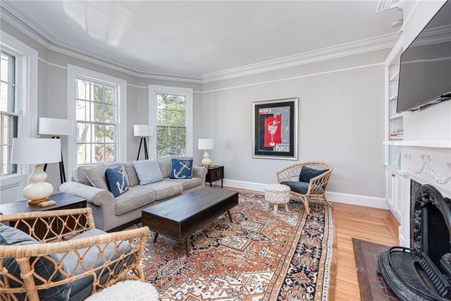 83 John Street, Newport, RI 02840