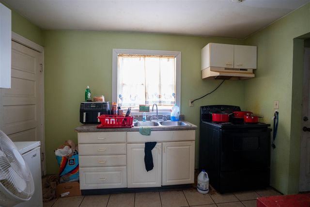 1530 Ballard Street, Lansing, MI 48906